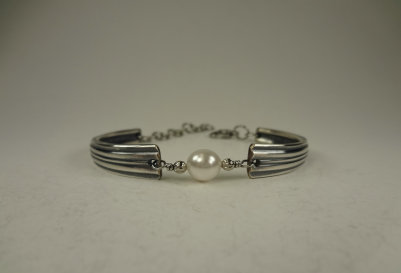 the_spoon_jeweler081012.jpg