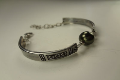 the_spoon_jeweler091011.jpg