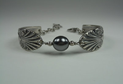 the_spoon_jeweler104012.jpg