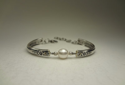 the_spoon_jeweler117012.jpg