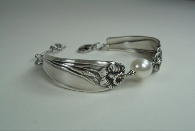 the_spoon_jeweler162011.jpg