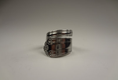 the_spoon_jeweler186011.jpg